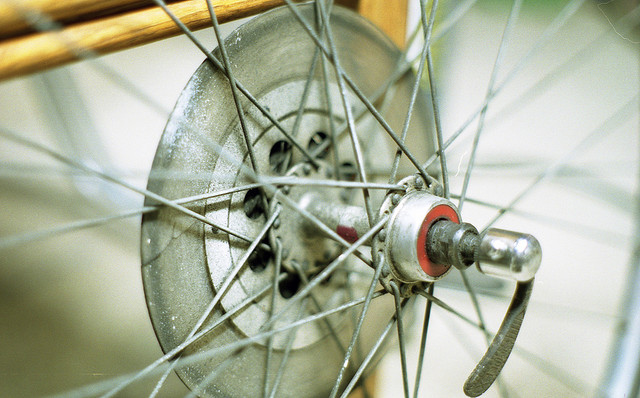 bike hub wheel spoke